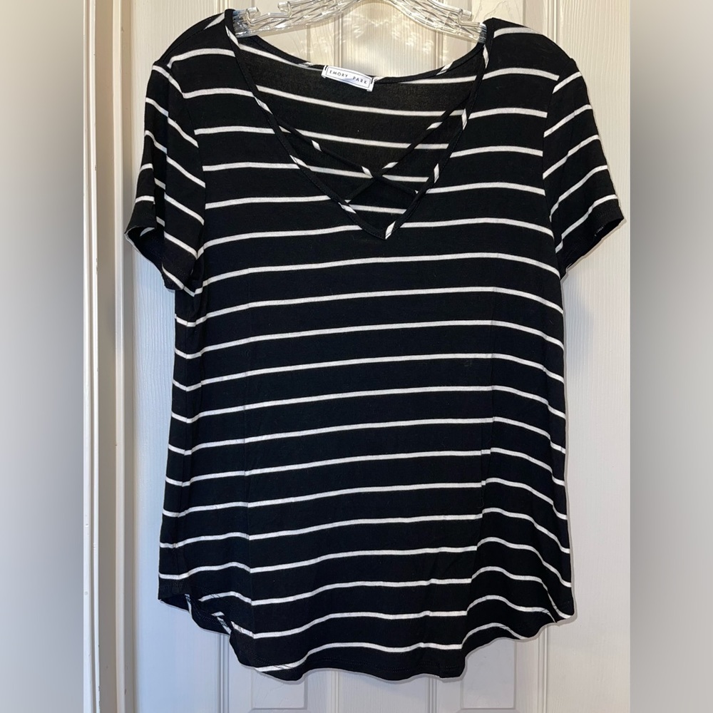 Stripped V Neck Peekaboo Short Sleeve Knit Top